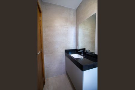 Casa de condomínio para alugar com 210m², 3 quartos e 2 vagasBanheiro da Suíte 2