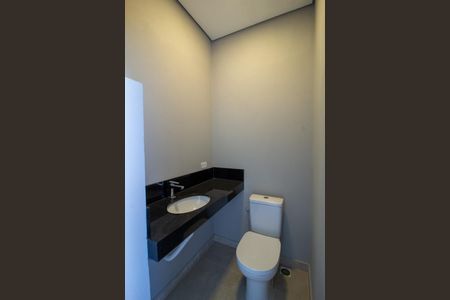 Casa de condomínio para alugar com 210m², 3 quartos e 2 vagasBanheiro de serviço