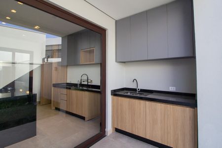 Casa de condomínio para alugar com 210m², 3 quartos e 2 vagasArea Externa