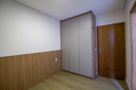 Casa de condomínio para alugar com 210m², 3 quartos e 2 vagasSuite 2