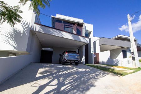 Casa de condomínio para alugar com 210m², 3 quartos e 2 vagasFachada