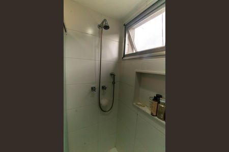 Apartamento à venda com 100m², 3 quartos e 1 vaga Apartamento à venda com 100m², 3 quartos e 1 vagaBanheiro da Suíte