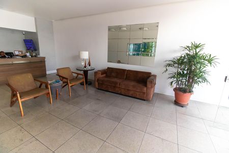 Apartamento à venda com 100m², 3 quartos e 1 vaga Apartamento à venda com 100m², 3 quartos e 1 vagaPortaria