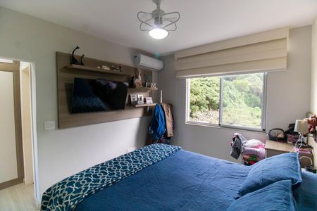 Apartamento à venda com 100m², 3 quartos e 1 vaga Apartamento à venda com 100m², 3 quartos e 1 vagaSuíte