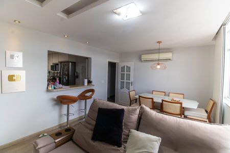 Apartamento à venda com 100m², 3 quartos e 1 vaga Apartamento à venda com 100m², 3 quartos e 1 vagaSala