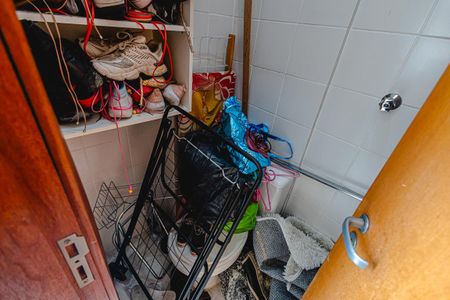 Apartamento para alugar com 79m², 3 quartos e 2 vagasBanheiro de Serviço