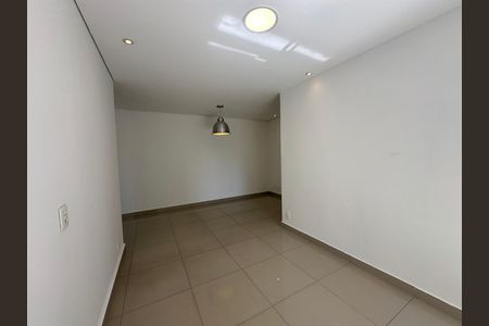 Sala de apartamento para alugar com 3 quartos, 94m² em Alphaville, Santana de Parnaíba