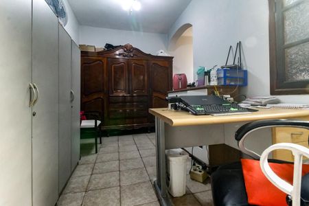 Casa à venda com 250m², 4 quartos e 5 vagasQuarto - Edícula