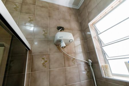 Casa à venda com 250m², 4 quartos e 5 vagasBanheiro da Suíte - chuveiro