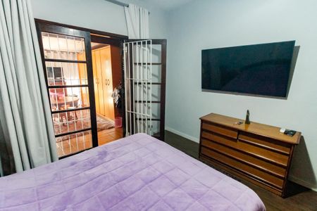 Casa à venda com 250m², 4 quartos e 5 vagasSuíte