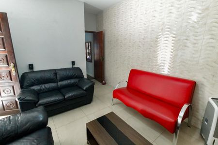 Casa à venda com 250m², 4 quartos e 5 vagasSala