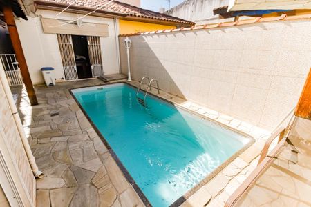 Casa à venda com 250m², 4 quartos e 5 vagasPiscina