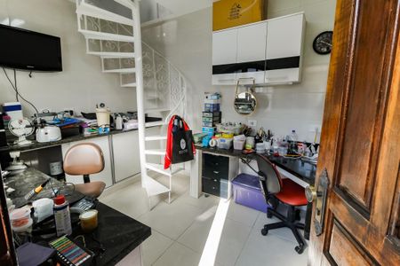 Casa à venda com 250m², 4 quartos e 5 vagasSala - Edícula
