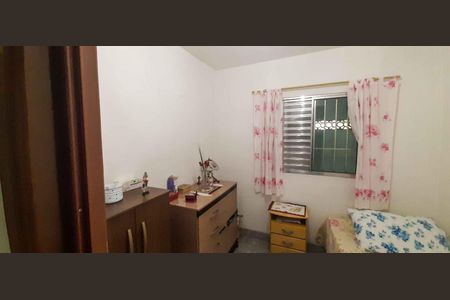 Casa à venda com 186m², 5 quartos e 1 vaga Casa à venda com 186m², 5 quartos e 1 vagaQuarto 4