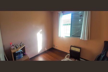 Casa à venda com 186m², 5 quartos e 1 vaga Casa à venda com 186m², 5 quartos e 1 vagaQuarto 2