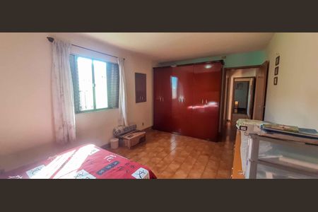 Casa à venda com 186m², 5 quartos e 1 vaga Casa à venda com 186m², 5 quartos e 1 vagaQuarto 1