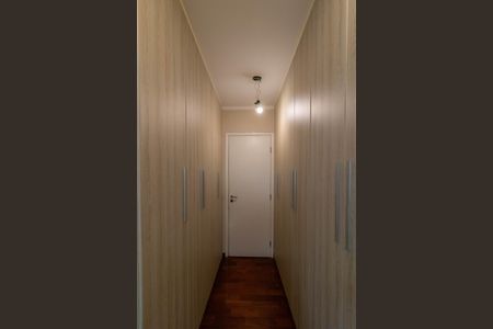 Apartamento à venda com 134m², 3 quartos e 2 vagasCloset Suíte 1