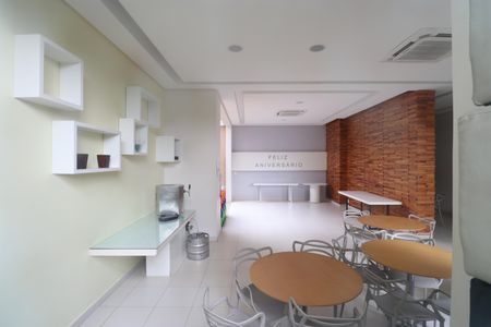 Apartamento à venda com 80m², 2 quartos e 2 vagasÁrea comum - Salão de festas