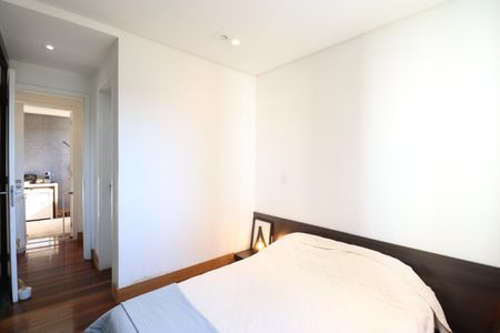 Apartamento à venda com 80m², 2 quartos e 2 vagasSuíte 2