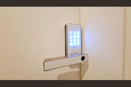 Apartamento à venda com 80m², 2 quartos e 2 vagasFechadura eletrônica