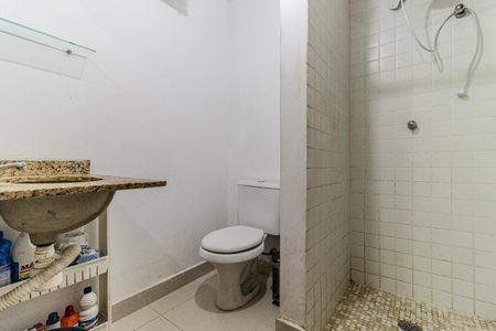 Studio para alugar com 35m², 1 quarto e sem vaga Studio para alugar com 35m², 1 quarto e sem vagaBanheiro