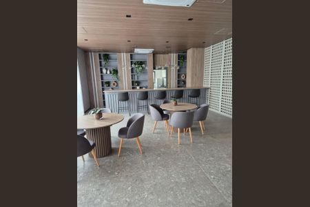 Studio à venda com 26m², 1 quarto e sem vaga Studio à venda com 26m², 1 quarto e sem vagaÁrea comum - Salão de festas