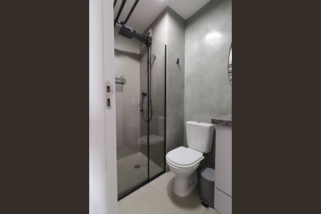 Studio à venda com 26m², 1 quarto e sem vaga Studio à venda com 26m², 1 quarto e sem vagaStudio/Banheiro