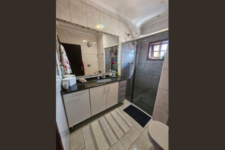 Casa à venda com 290m², 3 quartos e 5 vagas Casa à venda com 290m², 3 quartos e 5 vagasBanheiro