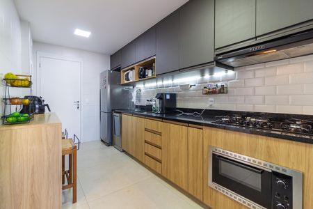 Apartamento à venda com 118m², 2 quartos e 2 vagas Apartamento à venda com 118m², 2 quartos e 2 vagasCozinha
