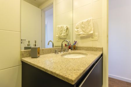 Apartamento à venda com 118m², 2 quartos e 2 vagas Apartamento à venda com 118m², 2 quartos e 2 vagasBanheiro