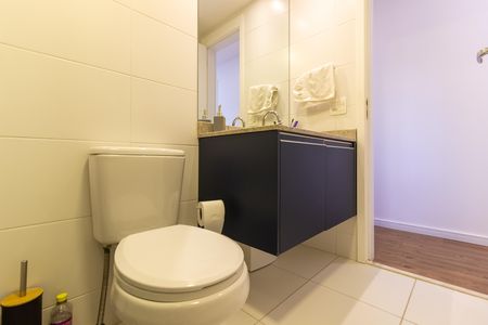 Apartamento à venda com 118m², 2 quartos e 2 vagas Apartamento à venda com 118m², 2 quartos e 2 vagasBanheiro