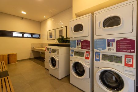 Apartamento à venda com 118m², 2 quartos e 2 vagas Apartamento à venda com 118m², 2 quartos e 2 vagasÁrea comum - Lavanderia