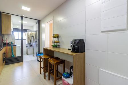Apartamento à venda com 118m², 2 quartos e 2 vagas Apartamento à venda com 118m², 2 quartos e 2 vagasCozinha