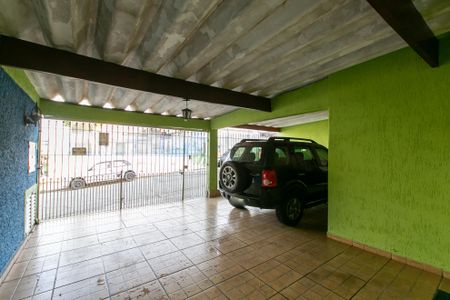 Casa à venda com 250m², 2 quartos e 2 vagas Casa à venda com 250m², 2 quartos e 2 vagasGaragem