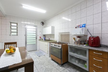 Casa à venda com 250m², 2 quartos e 2 vagas Casa à venda com 250m², 2 quartos e 2 vagasCozinha