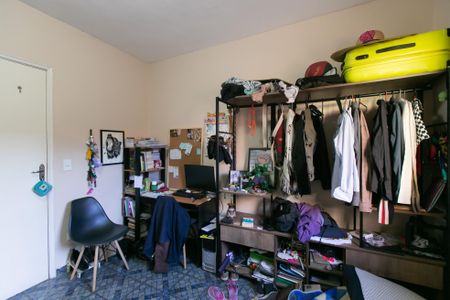 Casa à venda com 250m², 2 quartos e 2 vagas Casa à venda com 250m², 2 quartos e 2 vagasQuarto 2