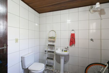 Casa à venda com 250m², 2 quartos e 2 vagas Casa à venda com 250m², 2 quartos e 2 vagasBanheiro 2