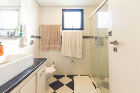 Apartamento à venda com 115m², 3 quartos e 3 vagasBanheiro da Suíte