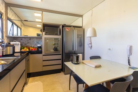 Apartamento à venda com 115m², 3 quartos e 3 vagasCozinha