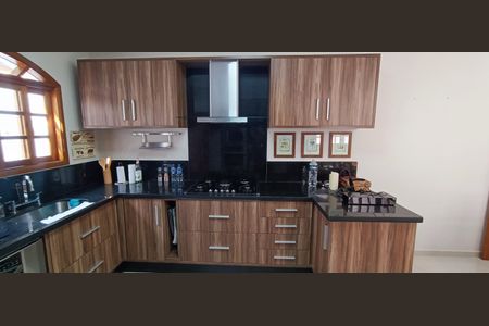 Casa à venda com 118m², 3 quartos e 2 vagasCozinha