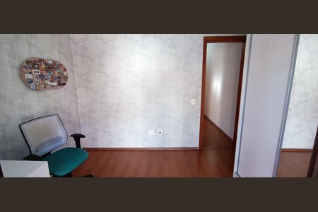 Casa à venda com 118m², 3 quartos e 2 vagasQuarto 2