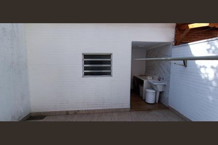 Casa à venda com 118m², 3 quartos e 2 vagasÁrea de Serviço