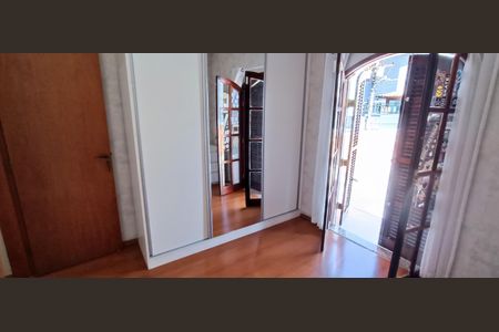 Casa à venda com 118m², 3 quartos e 2 vagasQuarto 2