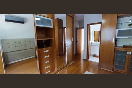 Casa à venda com 118m², 3 quartos e 2 vagasSuíte