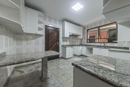 Casa para alugar com 300m², 3 quartos e 5 vagasCozinha