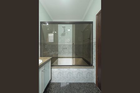 Casa para alugar com 300m², 3 quartos e 5 vagasBanheiro da Suíte 2