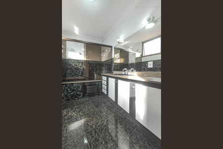 Casa para alugar com 300m², 3 quartos e 5 vagasBanheiro da Suíte 3