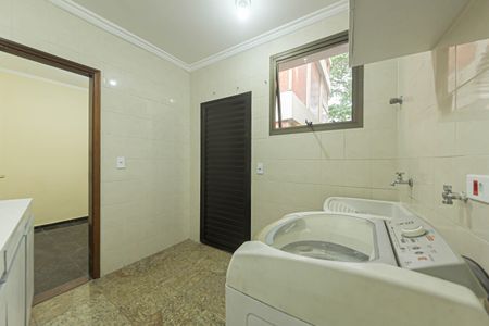 Casa para alugar com 300m², 3 quartos e 5 vagasÁrea de Serviço