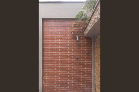 Casa para alugar com 300m², 3 quartos e 5 vagasPiscina - Ducha