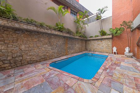 Casa para alugar com 300m², 3 quartos e 5 vagasPiscina